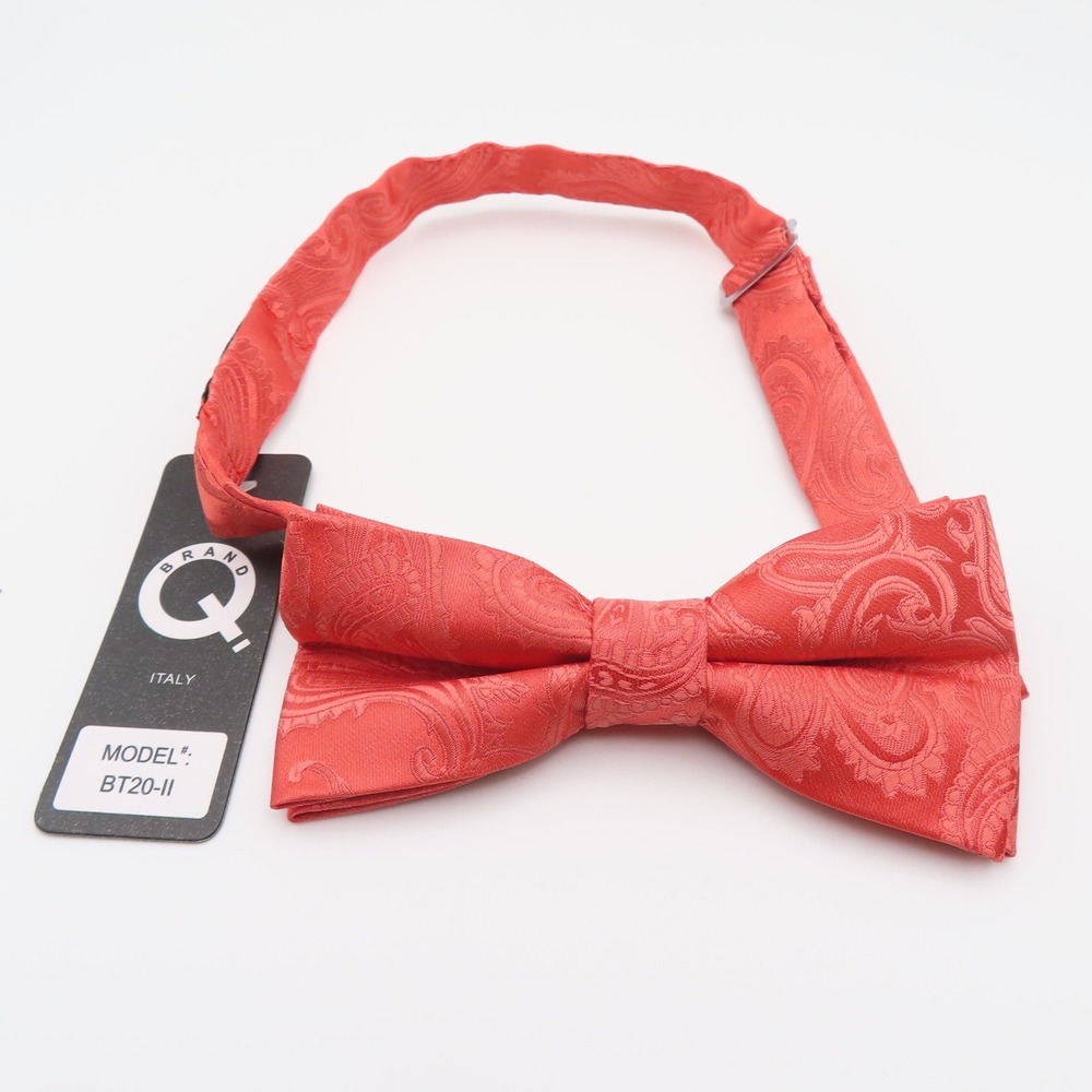 Q Brand Bow Tie Polyester Pink Paisley 2.25" Wide Pre Tied Italy NEW